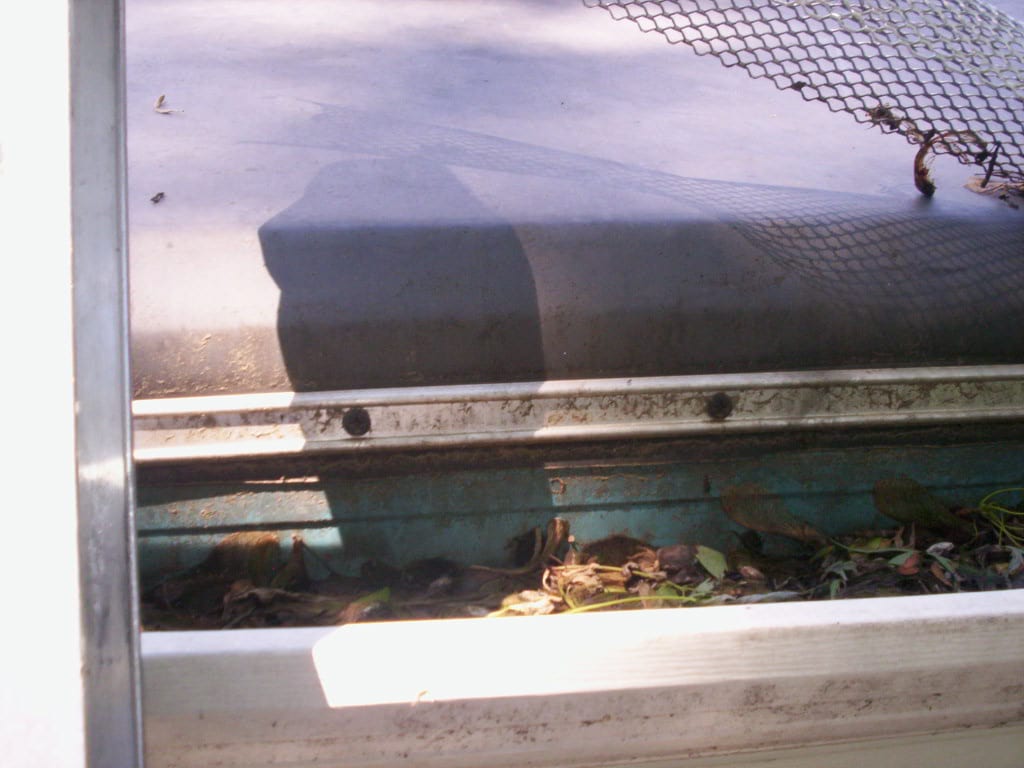 Seamless Gutters  loading=